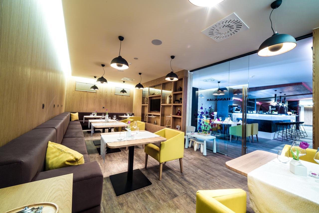 Hotel Village Hanuliak 4*